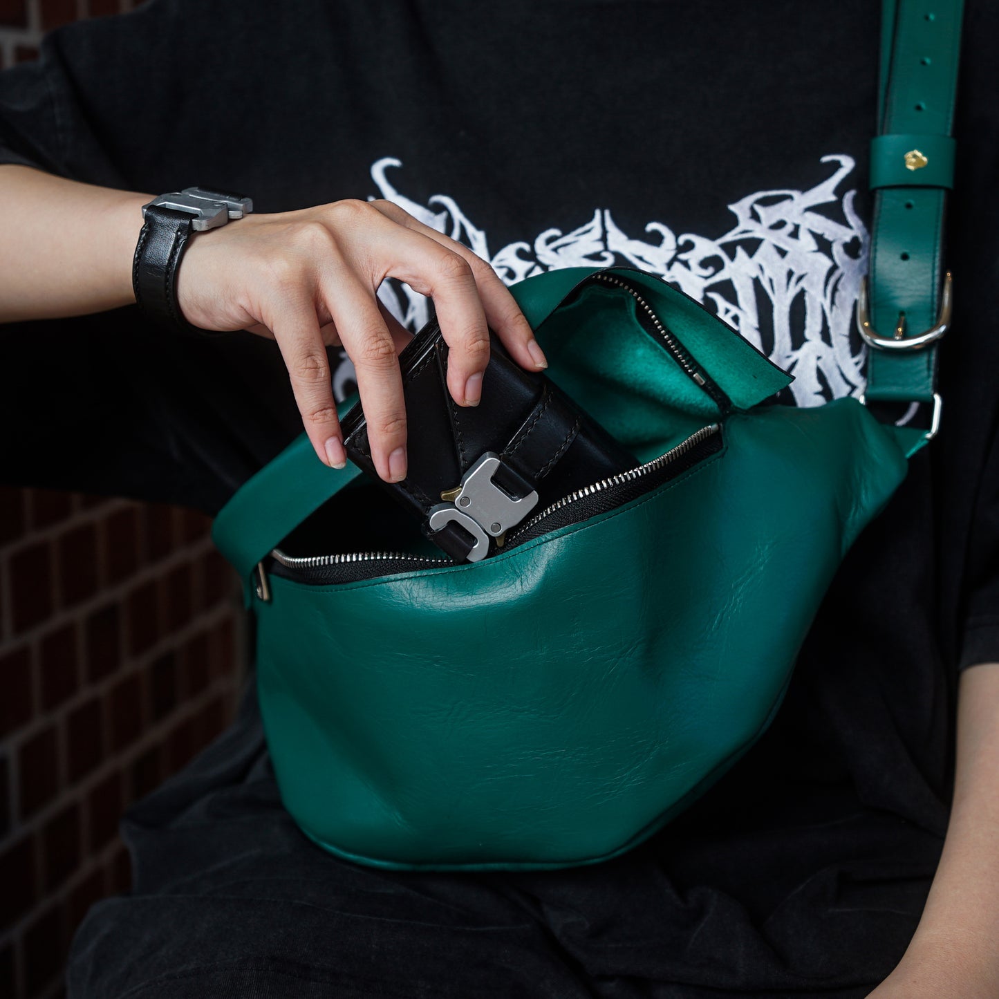 Body bag / green / atelier Charls