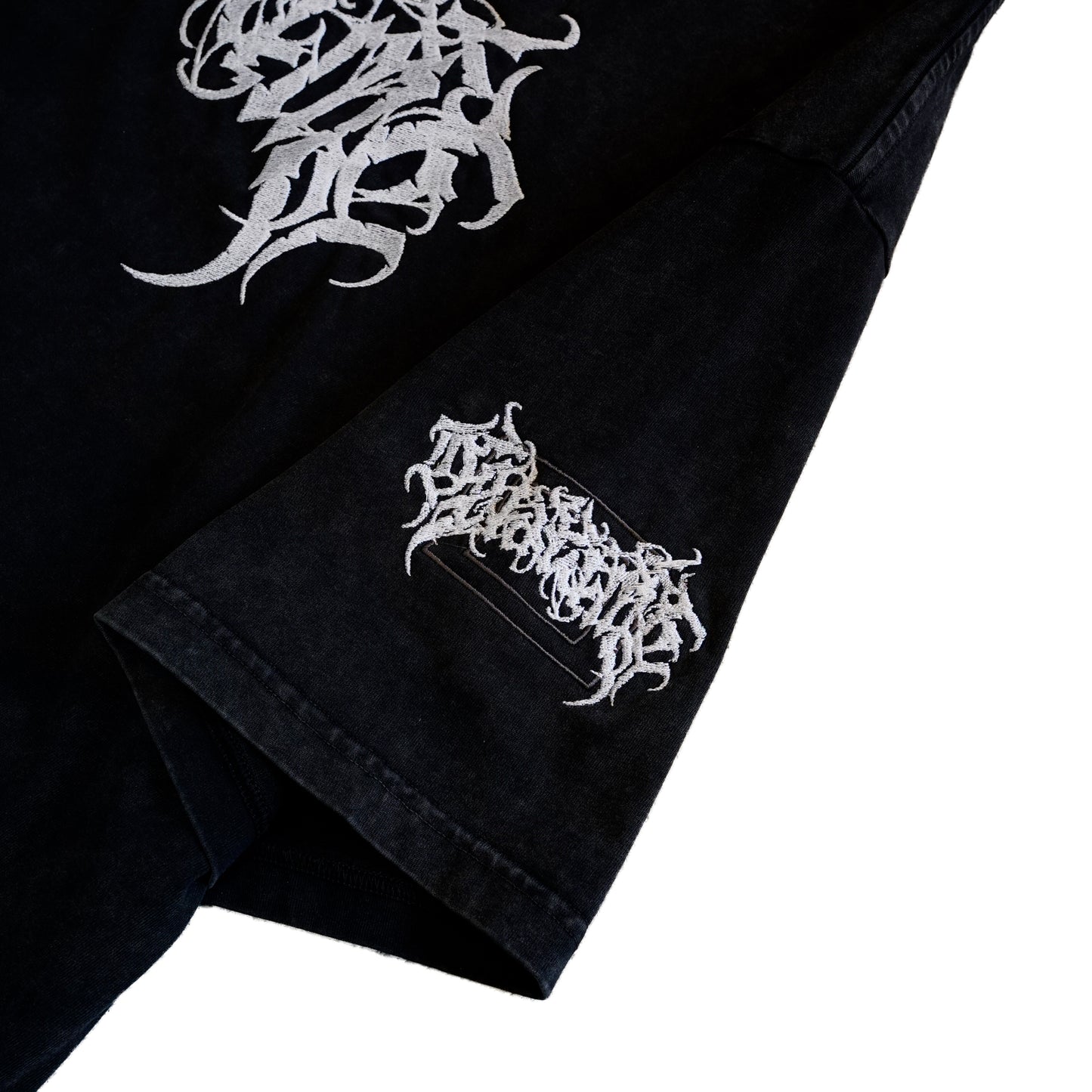 DETARAME METAL LOGO Tee 25 / BLACK / LIMITED EDITION / embroidery
