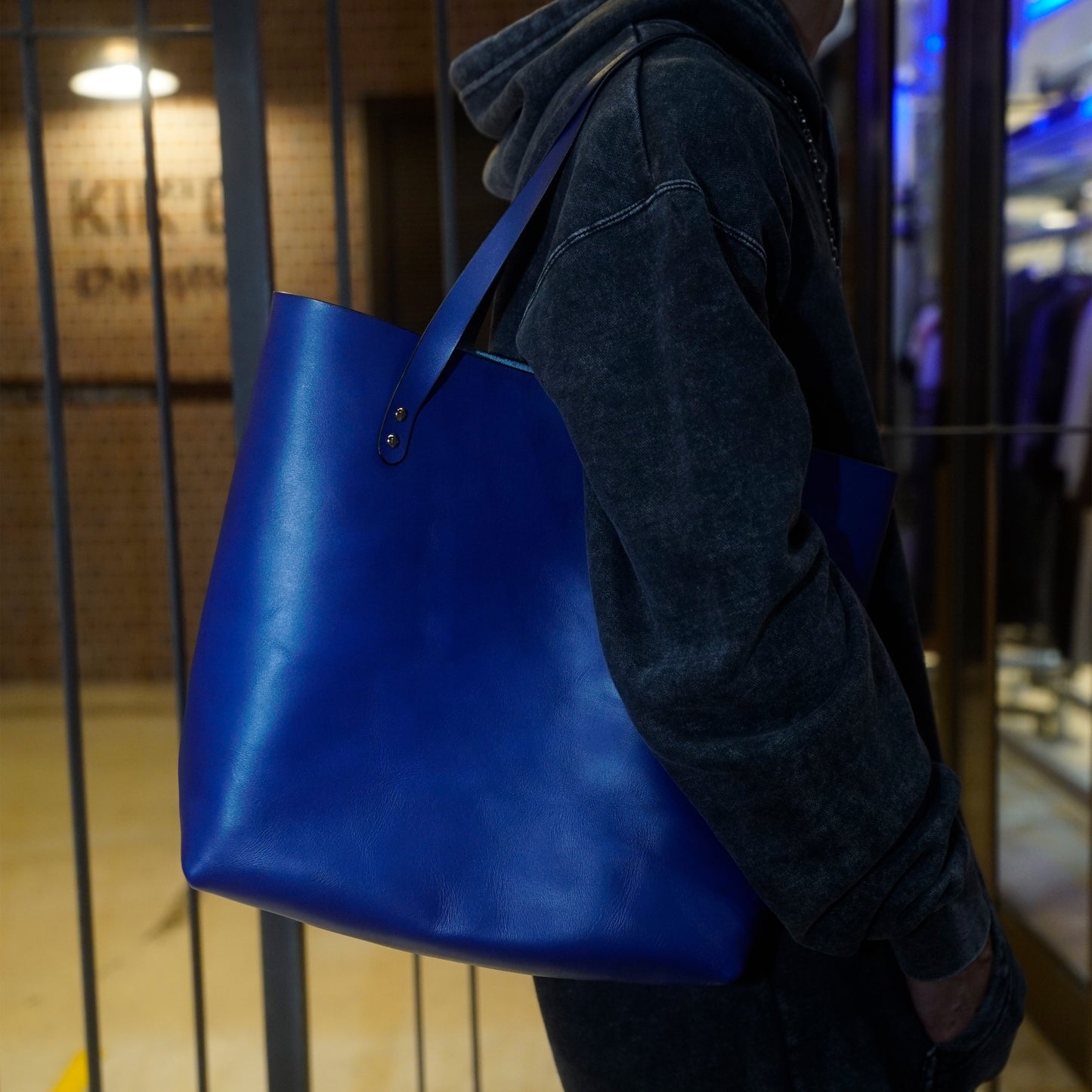 tote bag / ROYAL BLUE / atelier Charls