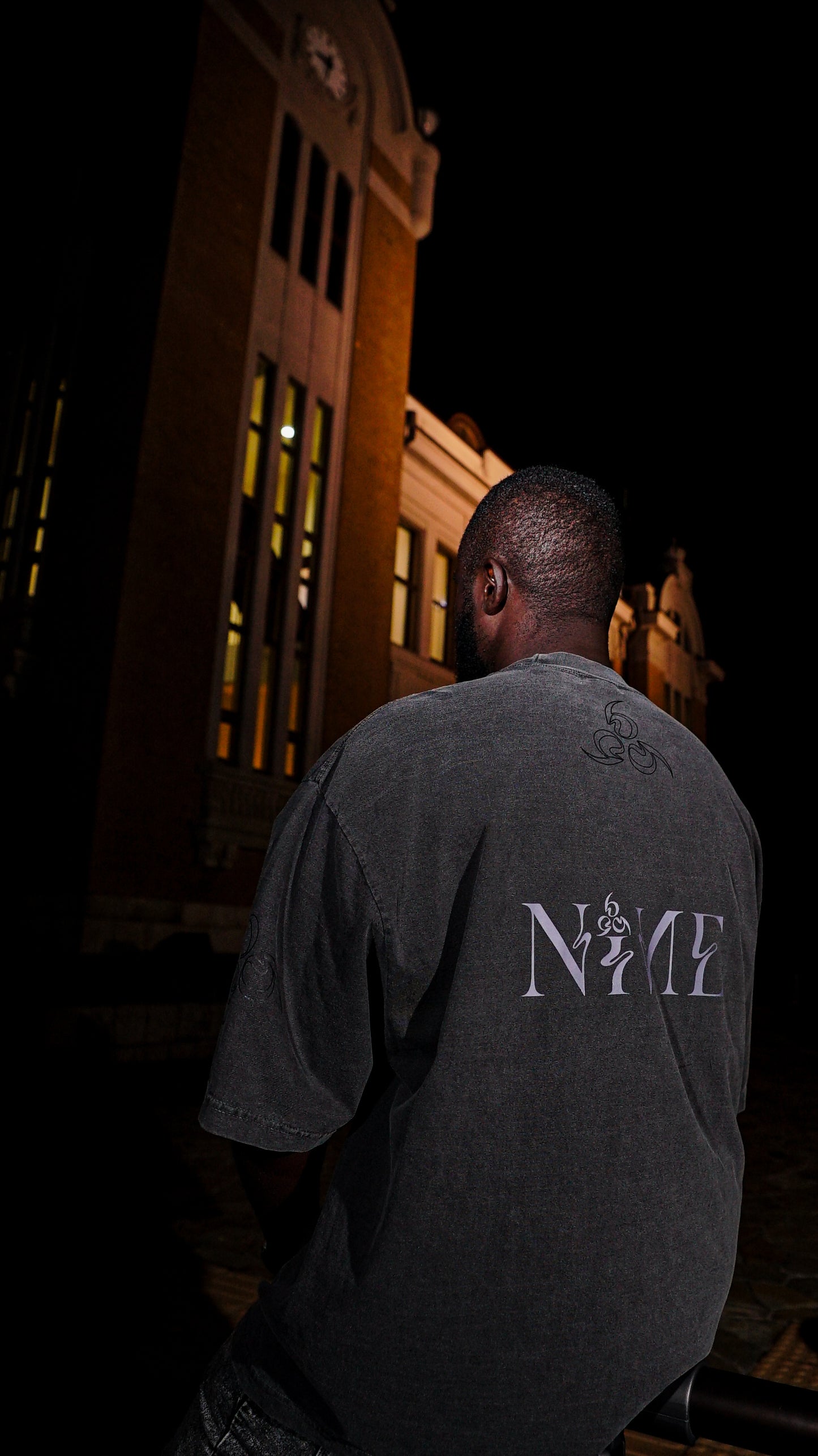 NINE logo tee / NINE