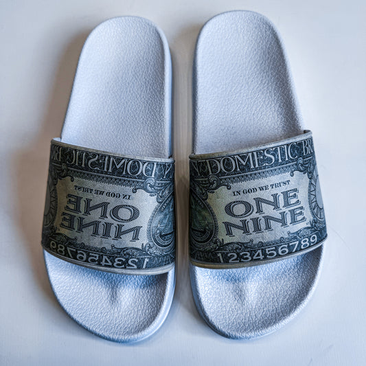Sandals / ONENINE